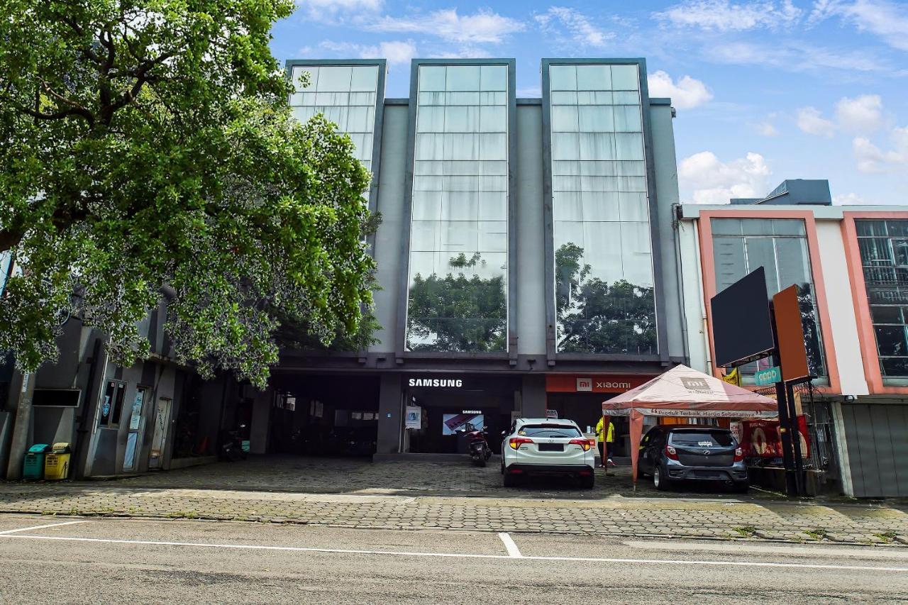 Reddoorz @ Pelajar Pejuang 3 Hotel Bandung Exterior foto