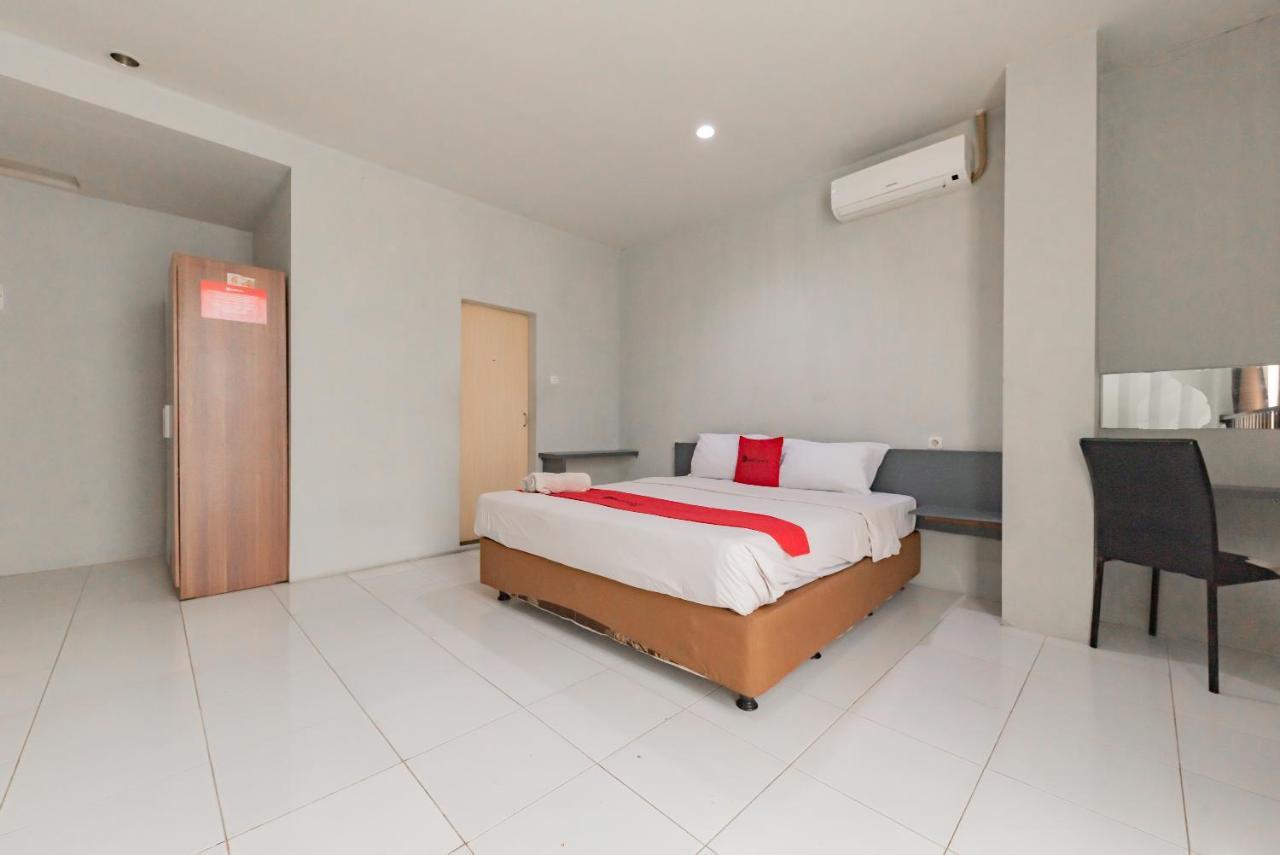 Reddoorz @ Pelajar Pejuang 3 Hotel Bandung Exterior foto