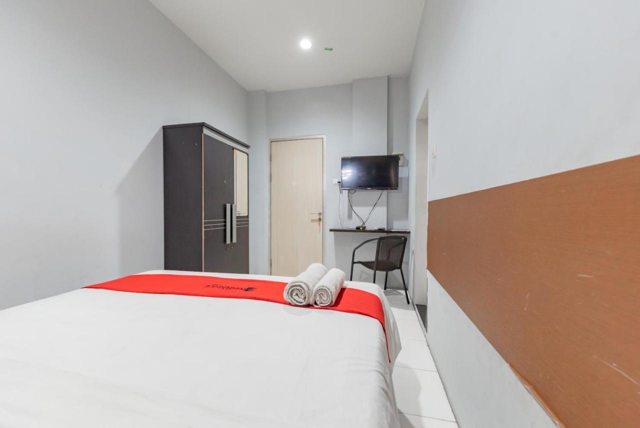 Reddoorz @ Pelajar Pejuang 3 Hotel Bandung Exterior foto